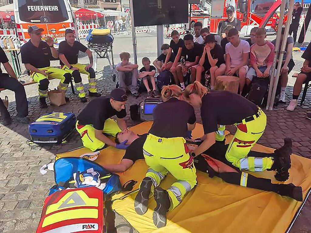 Berufsorientierung hautnah – Besuch beim Blaulichttag Leipzig
