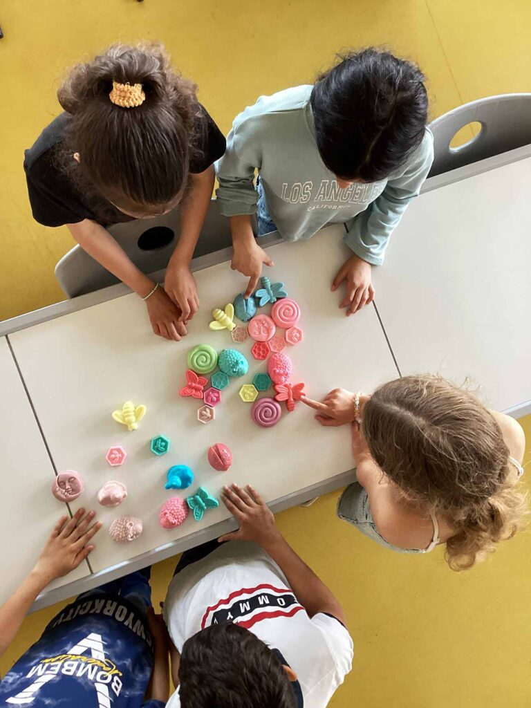 Kreativität trifft Handwerk: Workshop mit Grundschülern