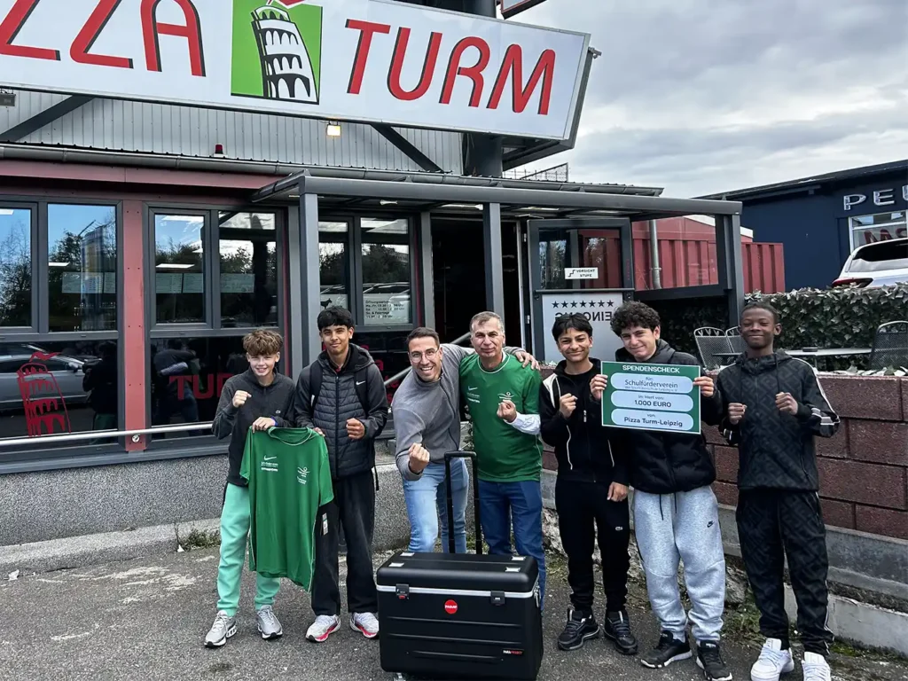 Pizzaturm Leipzig unterstützt unsere Schule mit Herz und Engagement